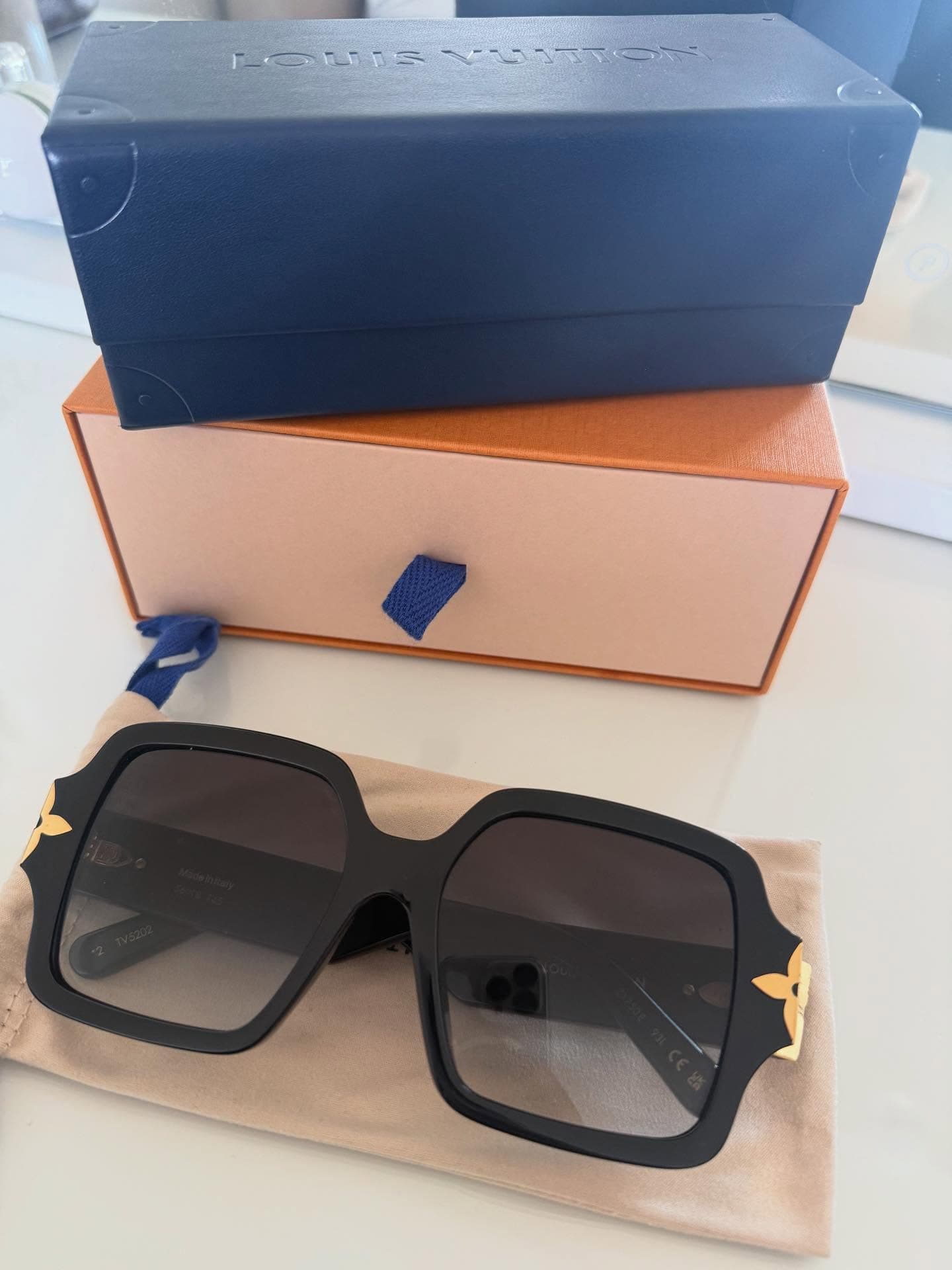 LV Sunglasses – Pre-Loved Luxury